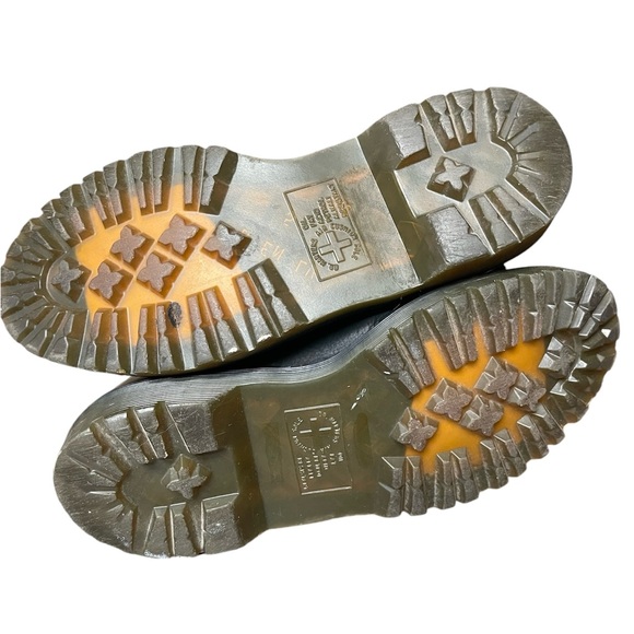 Dr Martens AirWair Boots AW004 Retro Combat - Women’s 7 / Men’s 6 - Picture 5 of 7